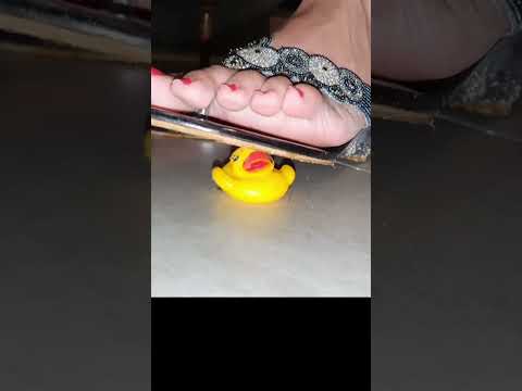 Giantess Toy Duck Crush Fetish Casual Trample Foot Fetish Dirty Well Worn Grey Sandals #shorts #asmr