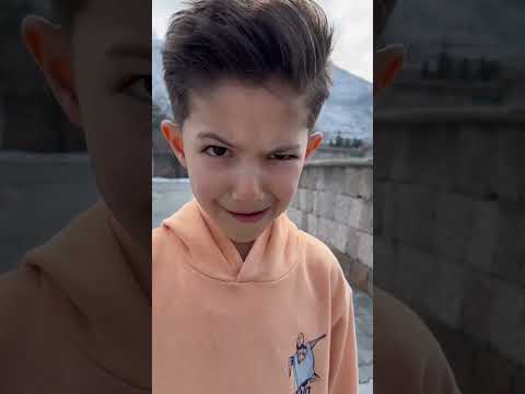 Videó: Mit jelent a smallboy?