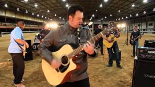 Download Lagu KWAGGABEES - Mayday (Official video) MP3