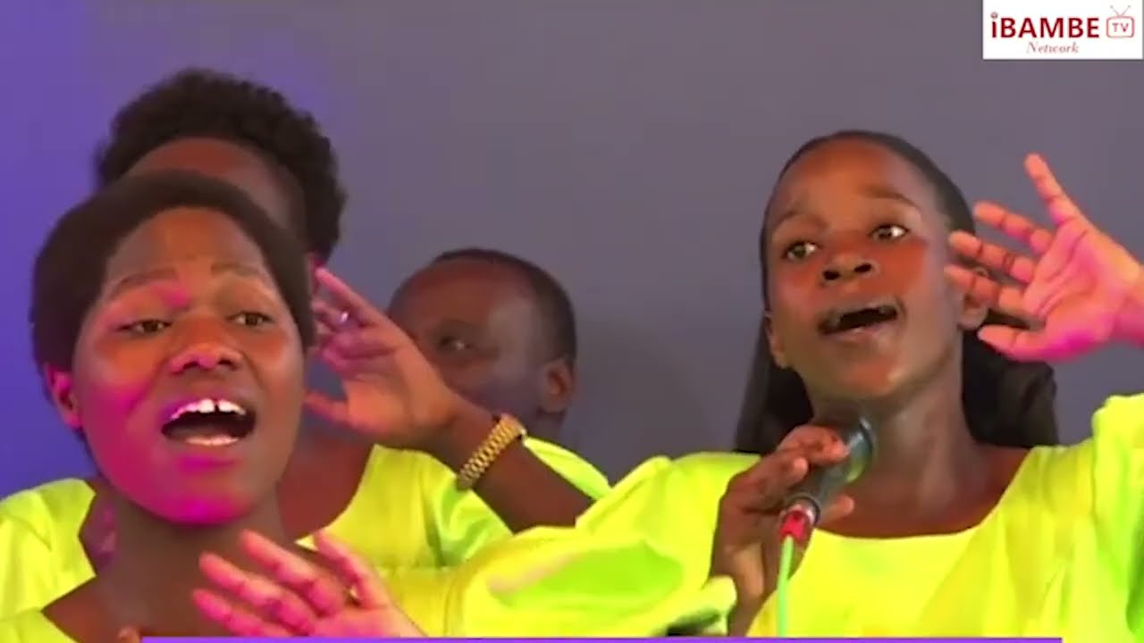 PENUEL CHOIR SDA Church ku gasozi keza ka Rusororo-Rwanda baririmbye neza mugitaramo mbega byiza!!!