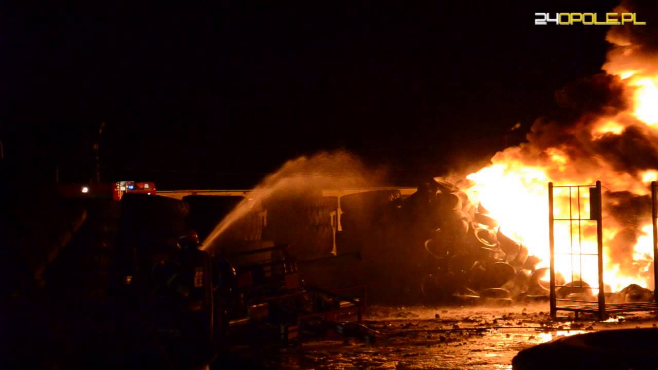 Pożar składowiska opon w Buszycach
