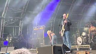 Amyl & the Sniffers - Balaclava Lover Boogie live at WideAwake festival