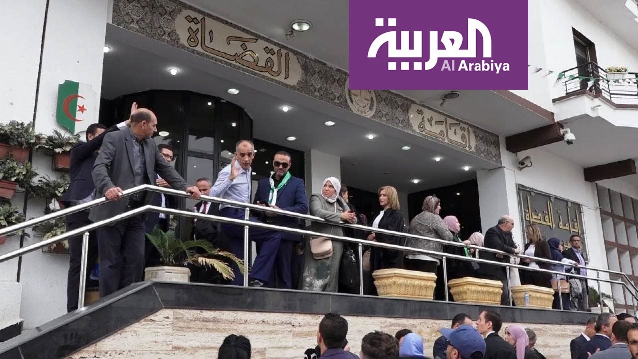 فتح تحقيق معمق في حادثة اقتحام مجلس قضاء وهران في الجزائر