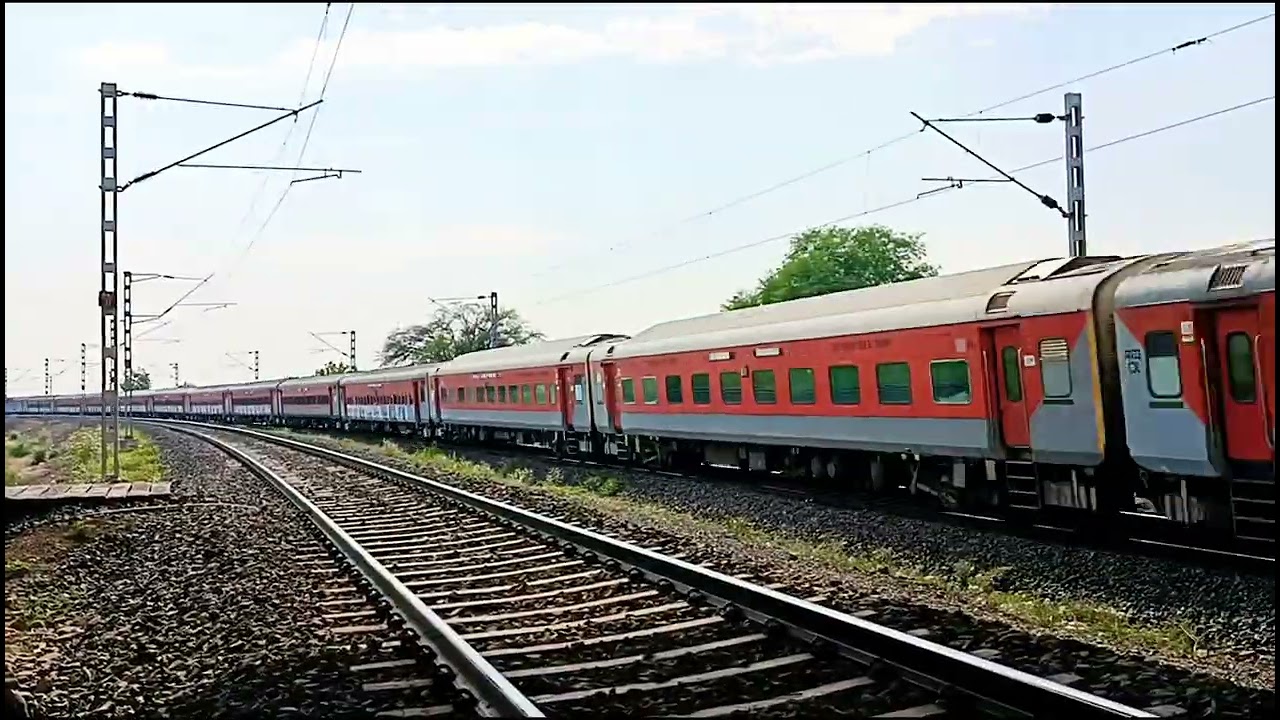 11301 Udyan Express skipping Bale Station With Leading WAP 7