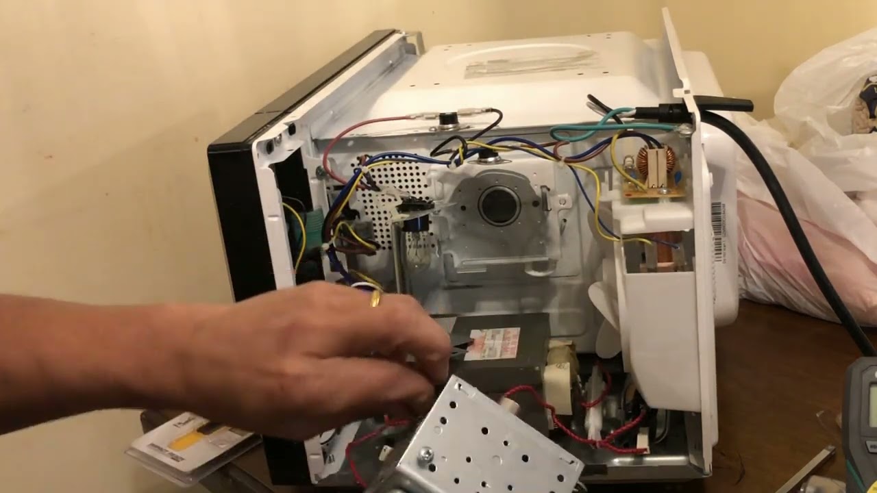 Hamilton beach microwave working but not heating .  Easy fix