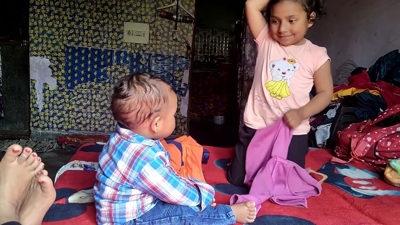 Aaj gye school bacho ke 