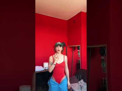 Марьяна Ро и ее шикарная задница | INSTA NUDE SHORTS