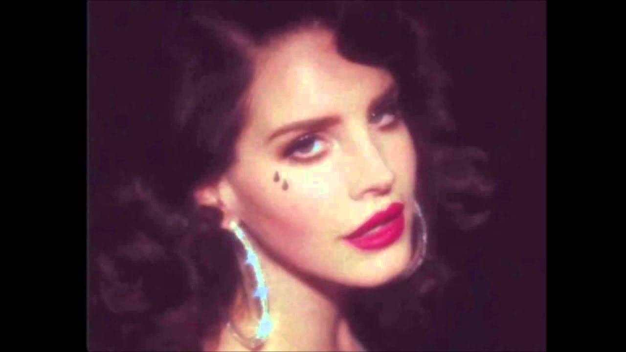 Lana Del Rey Young And Beautiful Testo