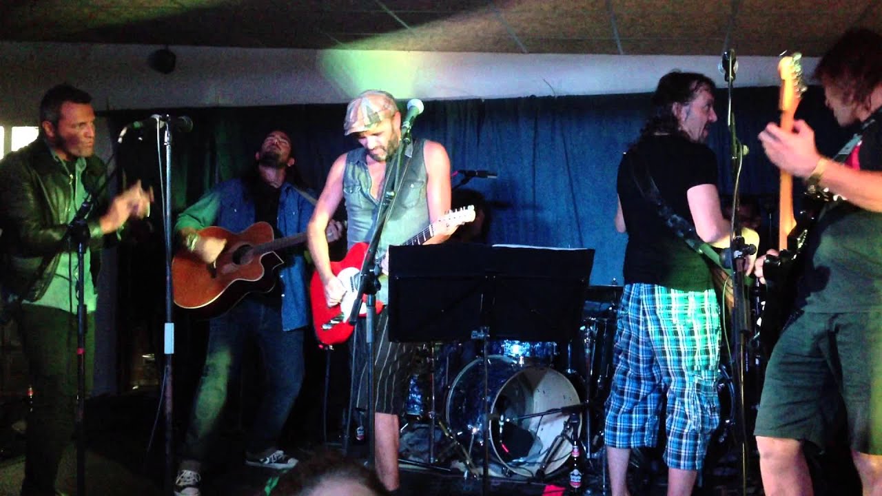 Carlos Tarque (M clan) y la banda de Antonio Vega - La chica de ayer. Nautico de S.Vicente