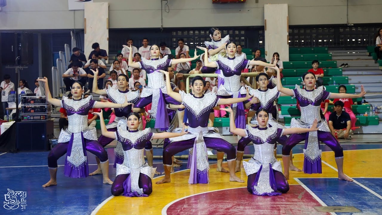 ผู้นำเชียร์คณะศึกษาศาสตร์ ม.เกษตรศาสตร์ ไม้เรียวเกมส์ ครั้งที่ 21 (EDCL18)