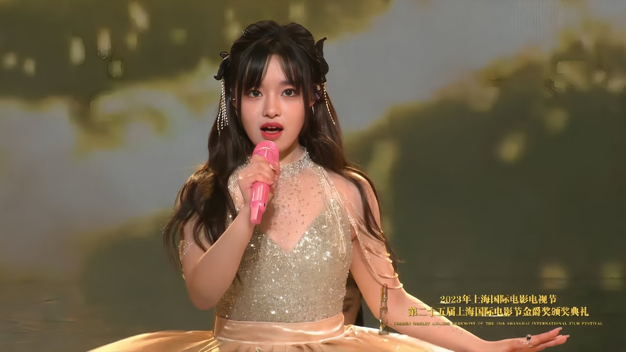 Huang Xiaoyun Sings “The Diva Dance” LIVE – Hits Stunning F#6 | SIFF 2023