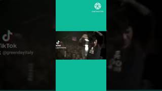 you want to see some dancing? #greenday #funny #shorts  #billiejoearmstrong