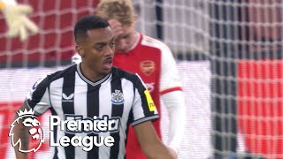 Joe Willock's header reduces Newcastle's deficit to Arsenal to 4-1