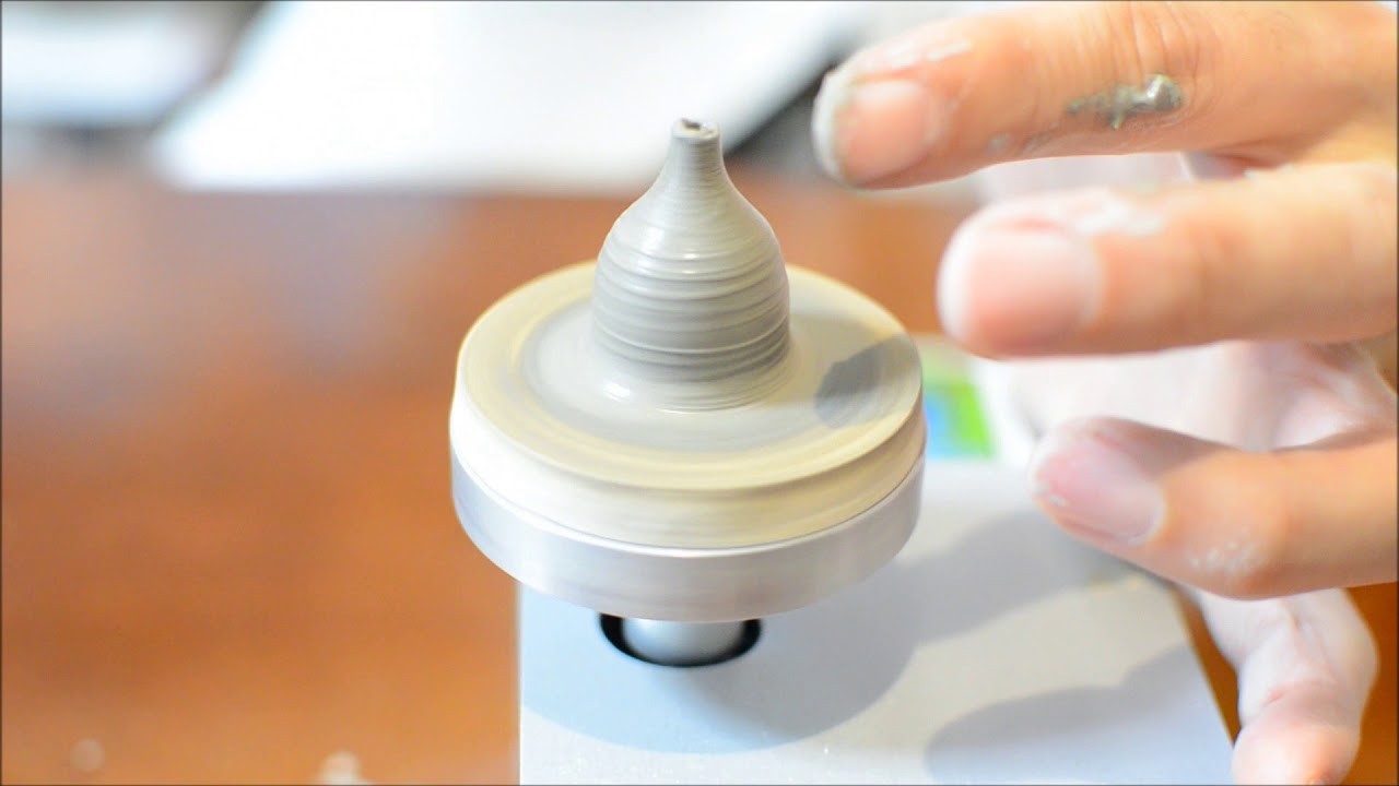 ゆびろくろSでの器作り　How to make a little pot with using a mini Pottery wheel