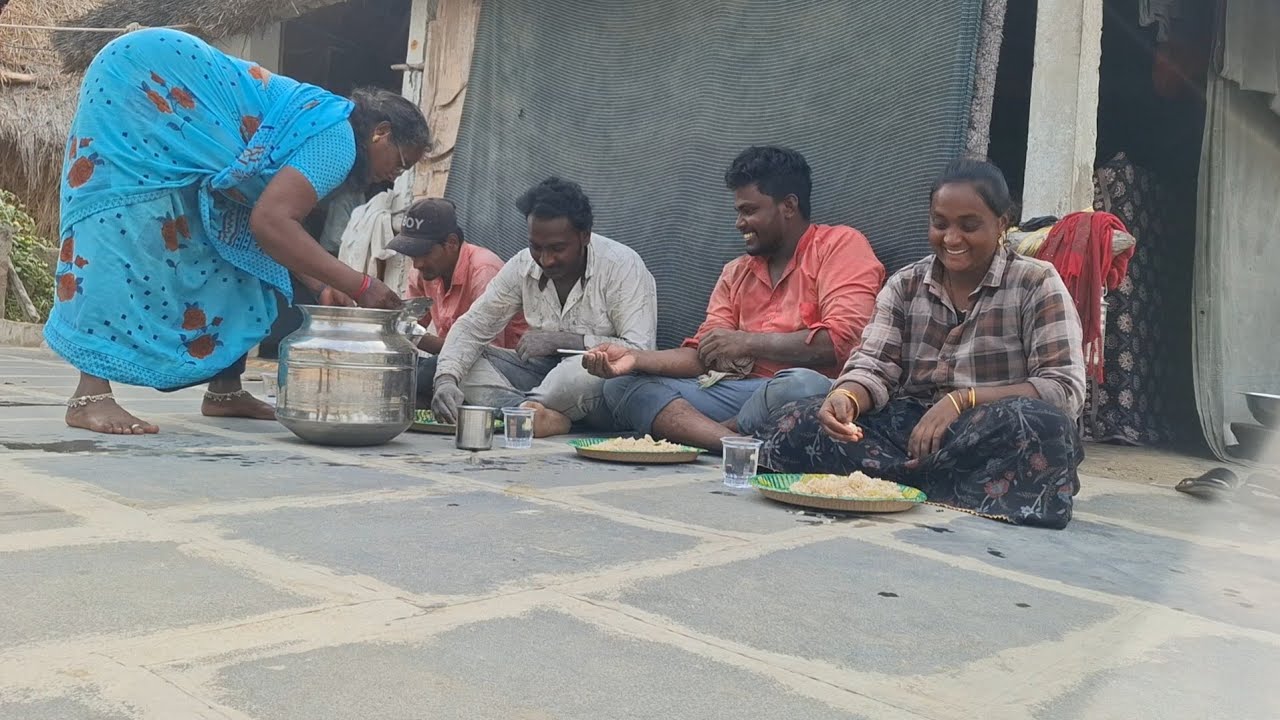 చివరి రోజు సెలబ్రేషన్ జరిగింది...కొబ్బరి పలావు+చికెన్ కూర వండి భోజనాలు పెట్టారు ఎందుకంటే....?