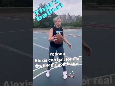 Alexis Texas playing basketball