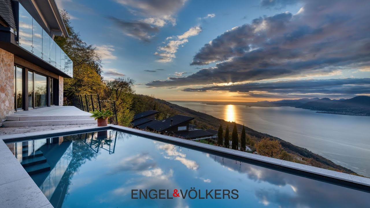MODERN VILLA BETWEEN MOUNTAIN AND LAKE
