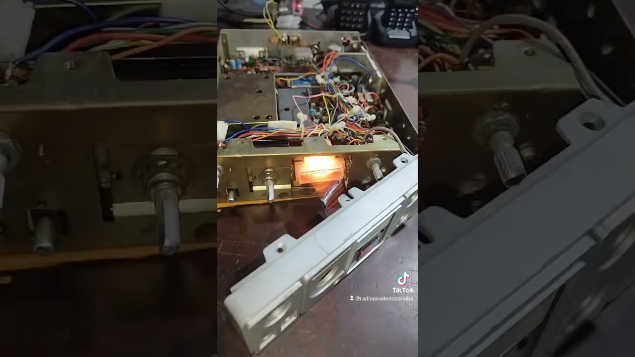 rádio Px Lafayette lms 40 com defeito no display pt02