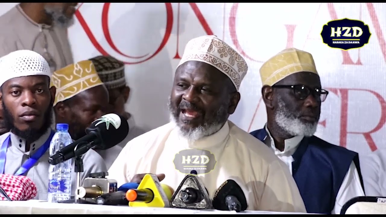 DINI NI MUAAMALA .SHEIKH KOMBO ALI FUNDI AKIWA KTK KONGAMANO LA KIDA'WA AFRIKA MASHARIKI TANGA .