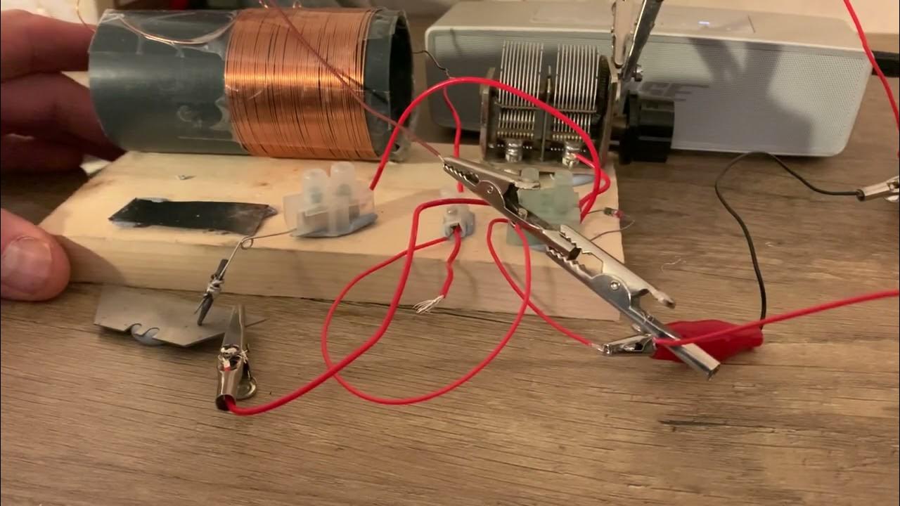 Using a Stanley knife blade in my 'Cat's Whisker' diode arrangement for my crystal radio set