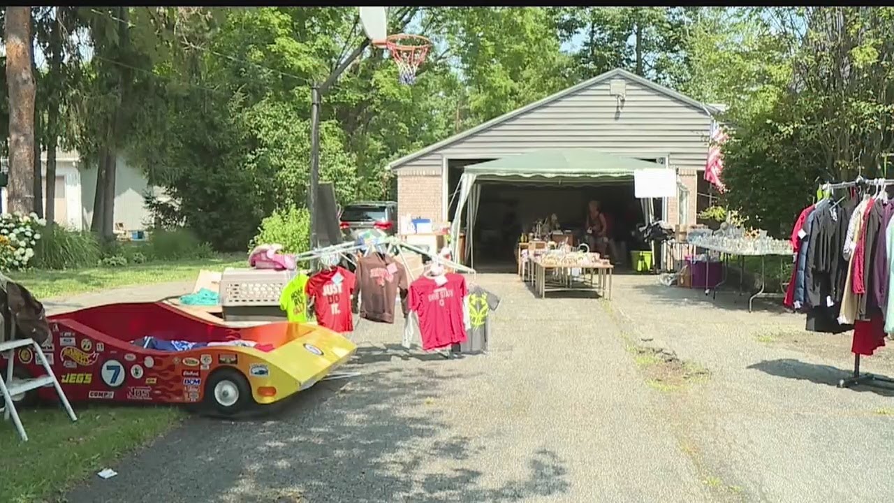 Deal-seekers head out to Kinsman, Cortland for yard sales while Trumbull County remains at ‘red leve