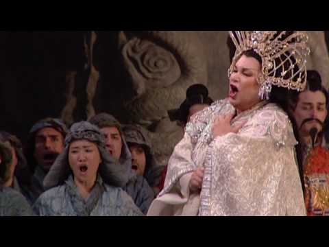 Turandot - LUANA DeVOL - shock scene