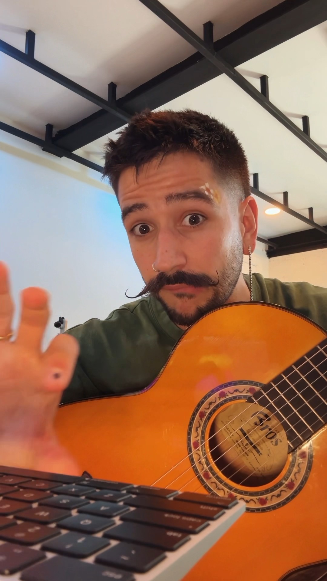 Dije que ya te olvidé, pero ni yo me creo esa mentira.??Una vida pasada. Este miércoles 3 de abril