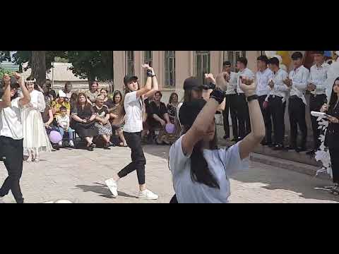 Flashmob - Na na na 🎼.  #SonZəng2023 #YevlaxRayonTanrıqulularMəktəbi