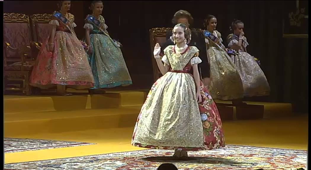 María Donderis es exaltada como Fallera Mayor Infantil 2015