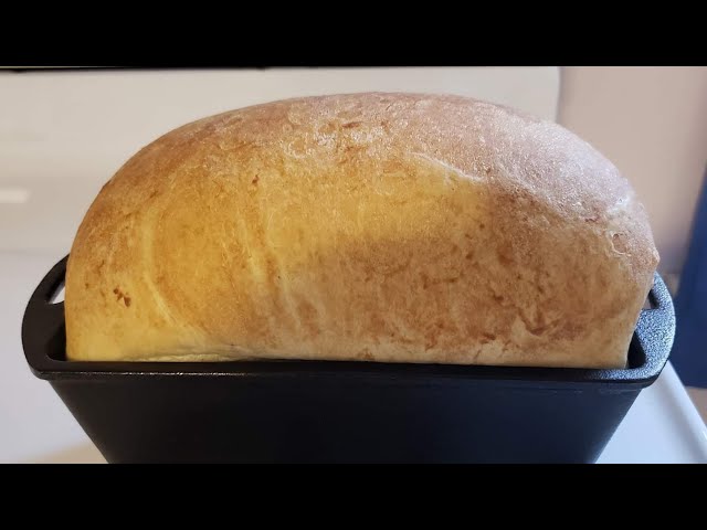 First Homemade Sandwich Bread in the Lodge Loaf Pan. Got a couple things to  tweak for next time, far from perfect but a good start!! : r/CastIronCooking