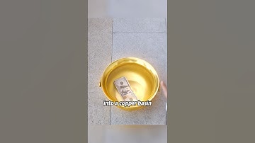 Het meisje gooide honderd dollar in de koperen bak. Als resultaat kreeg ze een miljoen dollar.