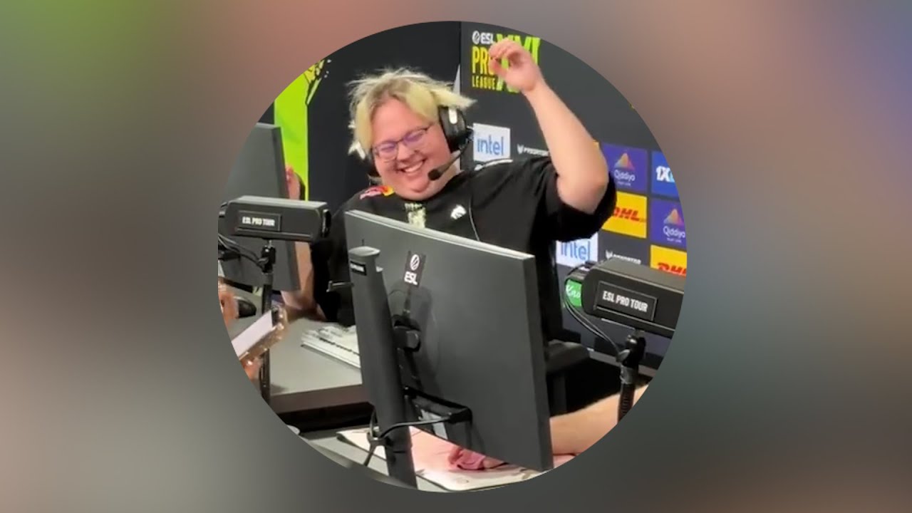 спиритов порвало на настройке компов перед еплом - своя атмосфера?!?!?!