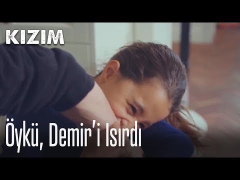 Öykü, Demir'i ısırdı  🤒