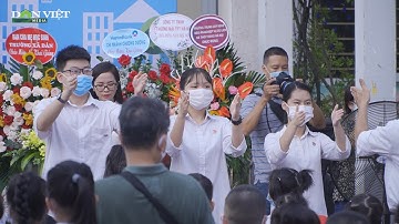 Xúc động bài hát Quốc ca bằng tay tại ngôi trường đặc biệt |Dân Việt TV