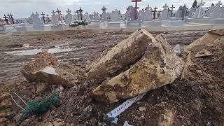 Download lagu Sarcofag Roman Descoperit In Cimitirul Municipal Din Alba Iulia mp3