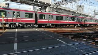 [ダイヤ改正]京急新1000形1089編成87H特急京成高砂行き回送電車高砂2号踏切通過