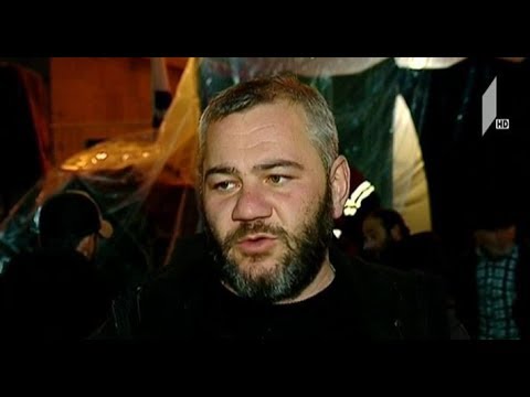 პარლამენტთან მიმდინარე აქციაზე მერიამ ელექტროგაყვანილობა დაამონტაჟა