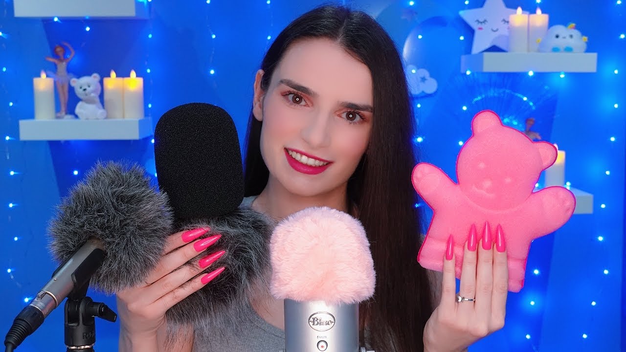 ASMR CLOSE UP WHISPERING & MIC SCRATCHING 💙 Different Mic Covers & Mic ...