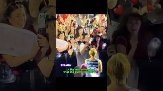 Taehyung Gave His Jacket to an Emotional Fan… Then Hugged Her ❤️😍 #bts #shortsfeed #youtubeshorts