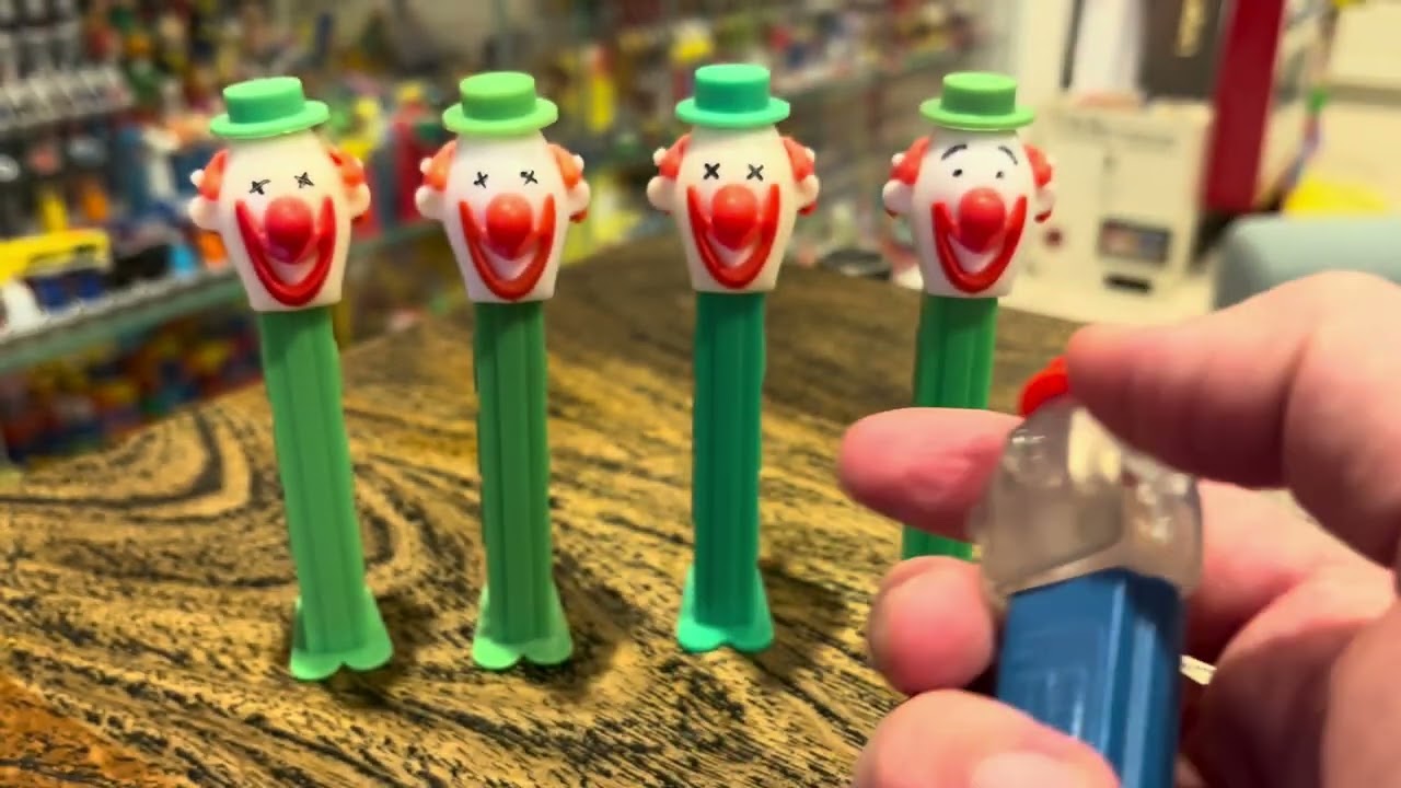 PEZ Clown Merry Music Makers MMM - what are YOU missing?