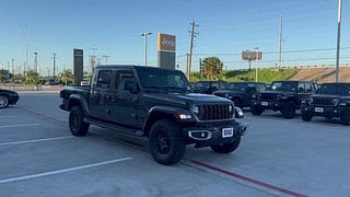 2025 Jeep Gladiator Crew Cab Brownsville  Harlingen  McAllen  Weslaco  Port Isabel Jeep Dealership Brownsville Tx