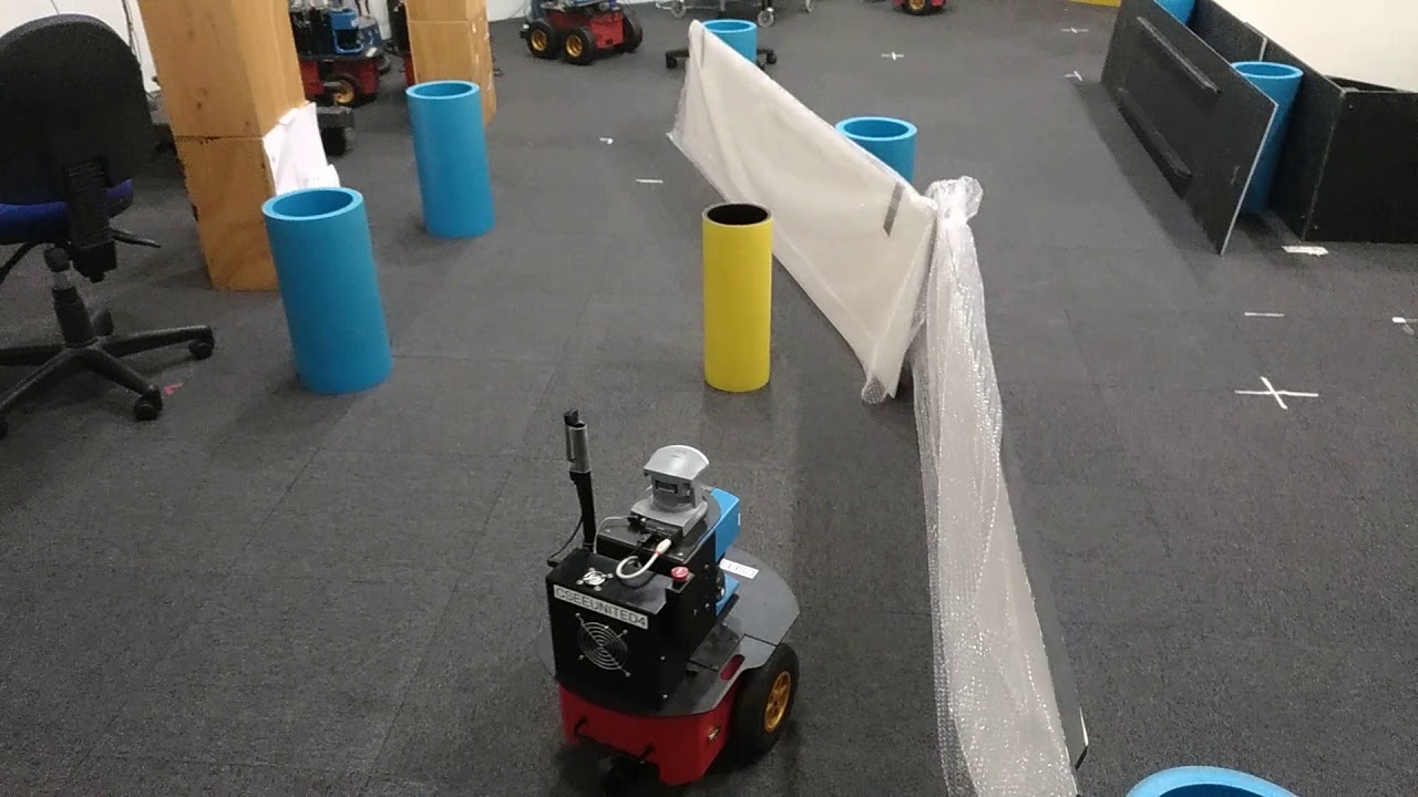 Robot avoiding obstacles - YouTube