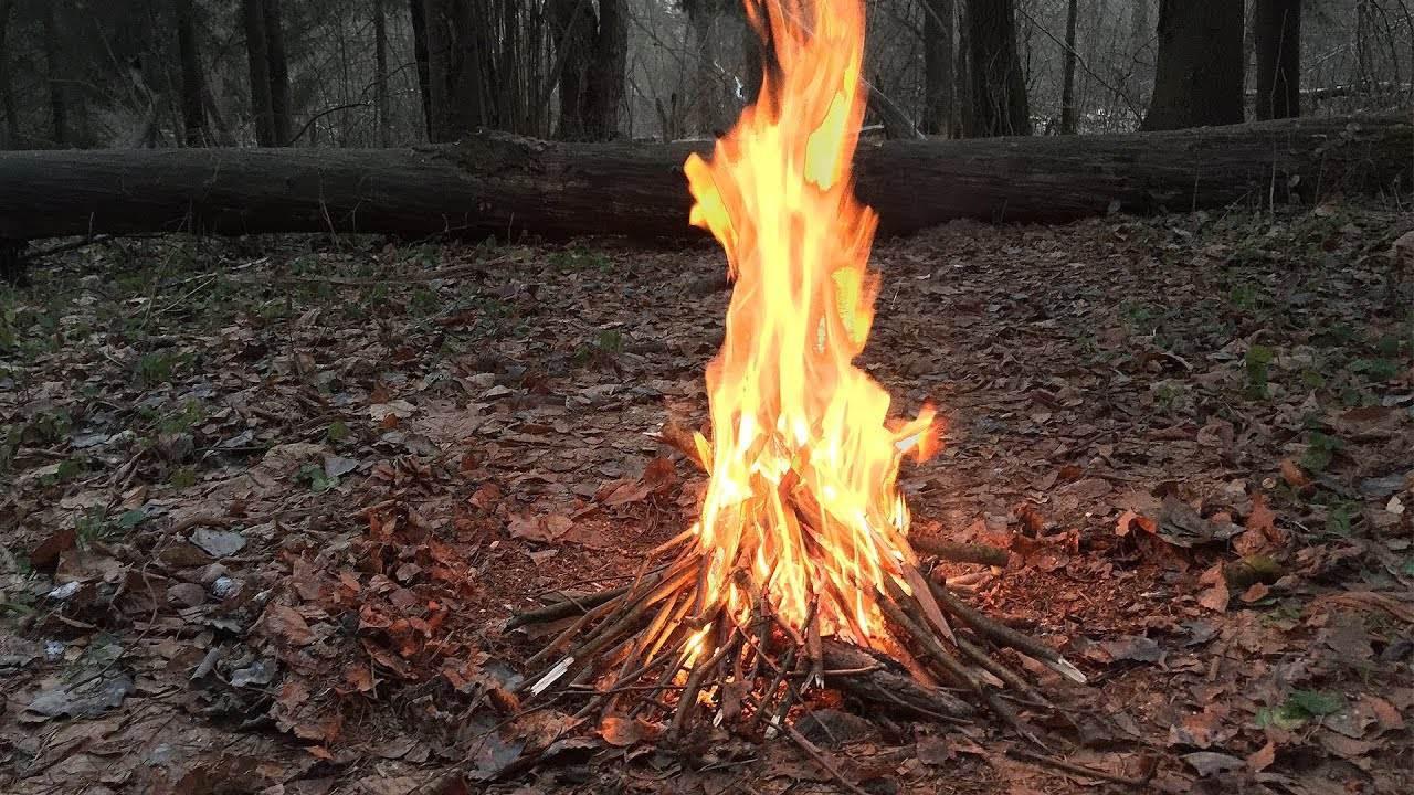 Как разжечь костер в лесу,с одной спички. - YouTube