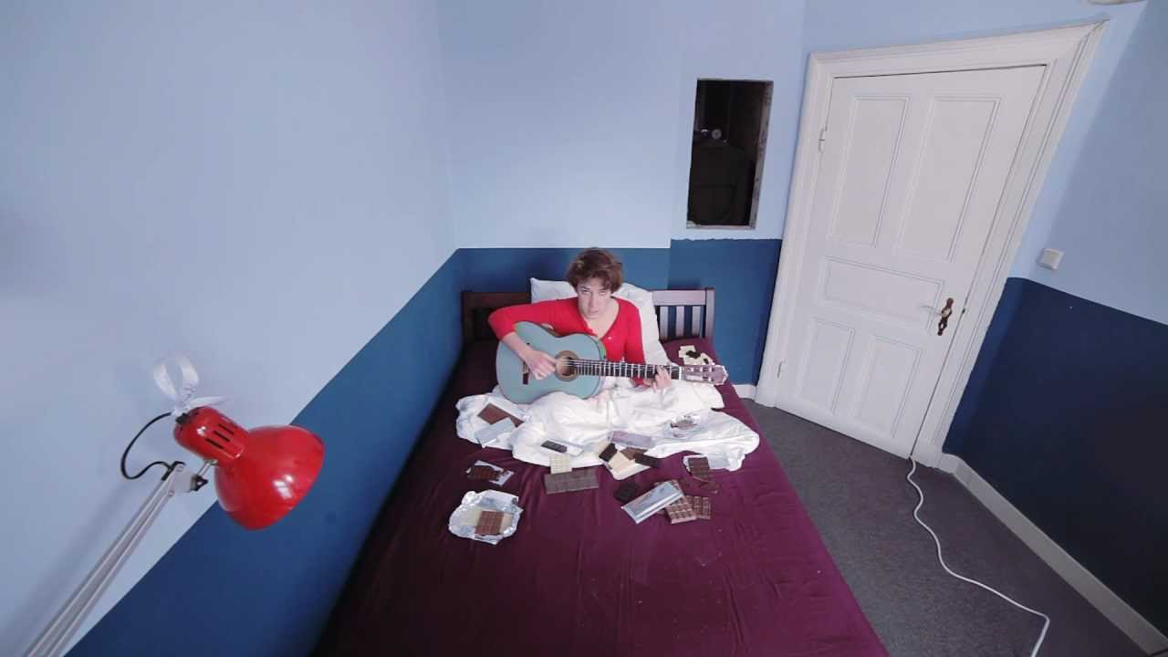 Zoe Boekbinder - Salt Water - acoustic for In Bed with