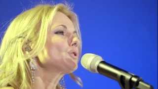 Geri Halliwell &quot;Wannabe&quot; (Acoustic): Breast Cancer Care Show - Oct 2012