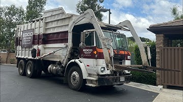 EDCO WX42 CWS Autocar Front Loader