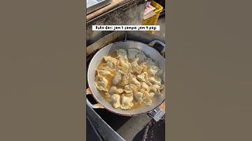 Thumbnail of #streetfood pangsit goreng seribu rupiah? #semarang