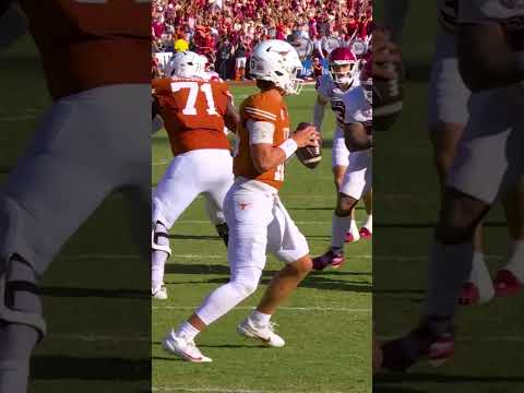 Arch Manning throwing dimes on the run 😮‍💨🤠 (📍@ModeloUSA)