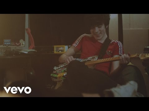 Declan McKenna - Paracetamol (Official Video)