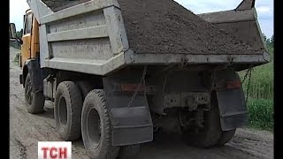 На Київщині невідомі крадуть чорнозем за кордон
